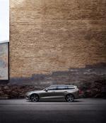 Volvo V60 T6 Inscription 2018 года (WW)